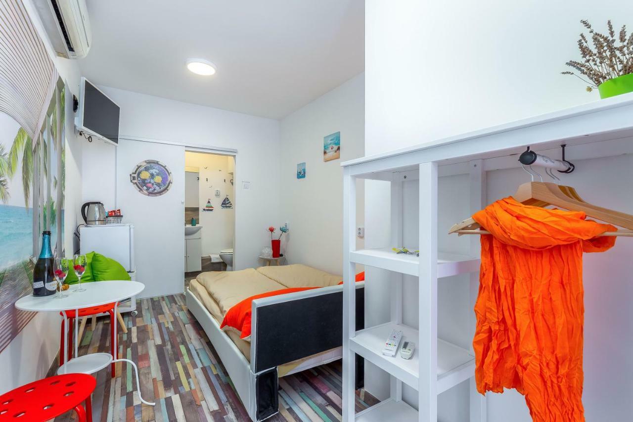 Center Rooms With Terrace Рієка Екстер'єр фото