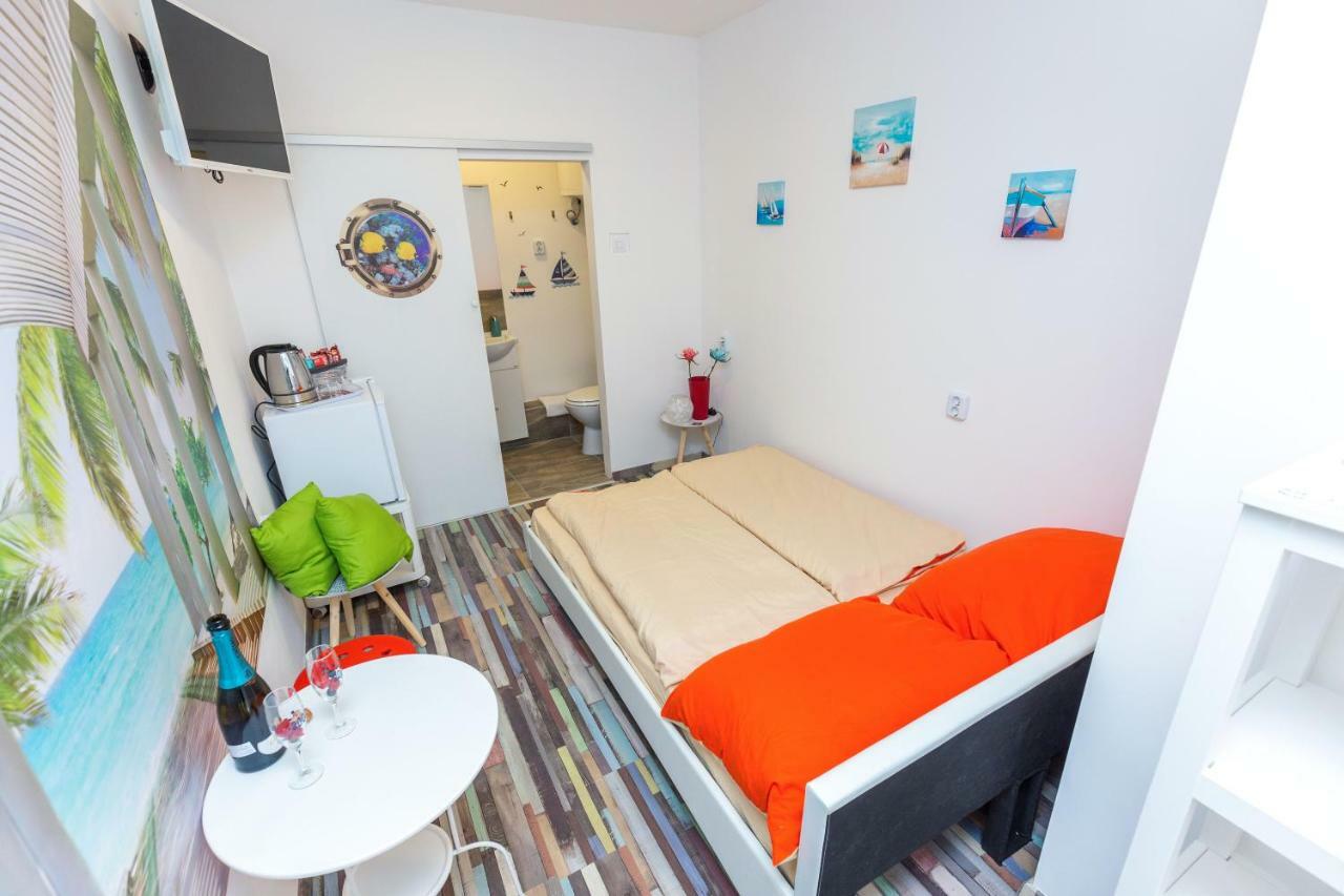 Center Rooms With Terrace Рієка Екстер'єр фото